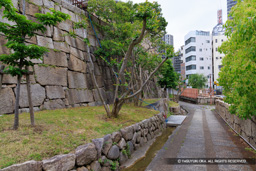 神戸市立花隈駐車場の復興石垣 | 高解像度画像サイズ：8192 x 5464 pixels | 写真番号：344A9460 | 撮影：Canon EOS R5