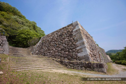 三階櫓台石垣 | 高解像度画像サイズ：5616 x 3744 pixels | 写真番号：1P3J4279 | 撮影：Canon EOS-1Ds Mark III