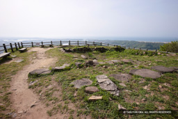 天守櫓跡 | 高解像度画像サイズ：5616 x 3744 pixels | 写真番号：1P3J4487 | 撮影：Canon EOS-1Ds Mark III