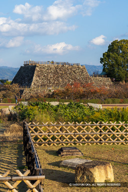 麒麟曲輪から天守台 | 高解像度画像サイズ：5281 x 7918 pixels | 写真番号：6F1A6178 | 撮影：Canon EOS R5m2