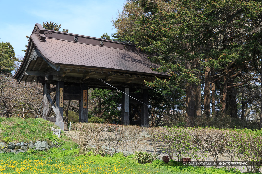 堀上門・阿吽寺・松前城移築城門