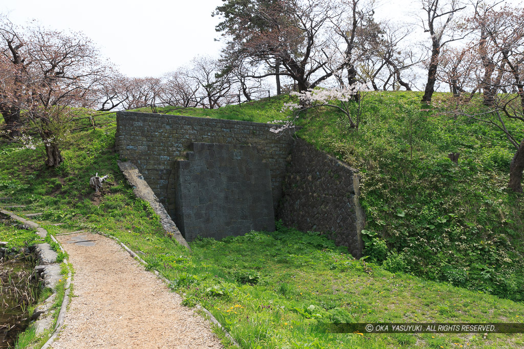 国鉄弘前線トンネル跡