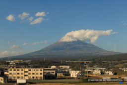 蛭ヶ島から見る富士山 | 高解像度画像サイズ：7492 x 4997 pixels | 写真番号：344A5113 | 撮影：Canon EOS R5