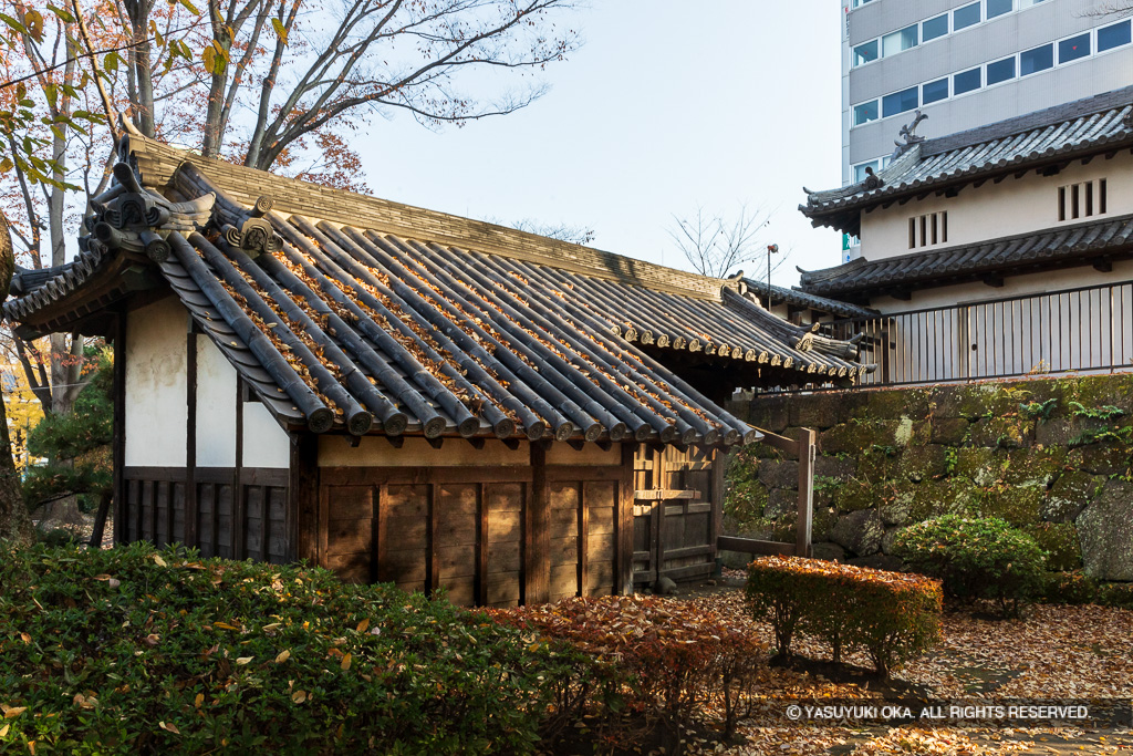 東門・城内側